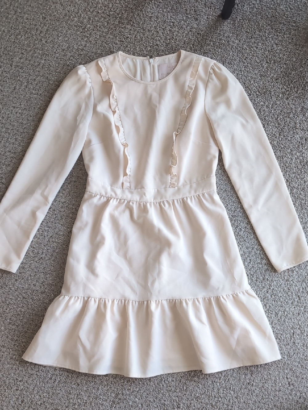 Gal Meets Glam Cream Long-Sleeve Ruffle Hem Dress